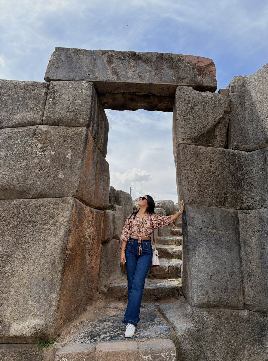 spdm97's tweet photo. 📍Puka Pukara
📍Tambomachay
📍Sacsayhuaman
🦙📸
#lovetravel #cusco #magicplaces https://t.co/B1V46GOK1G