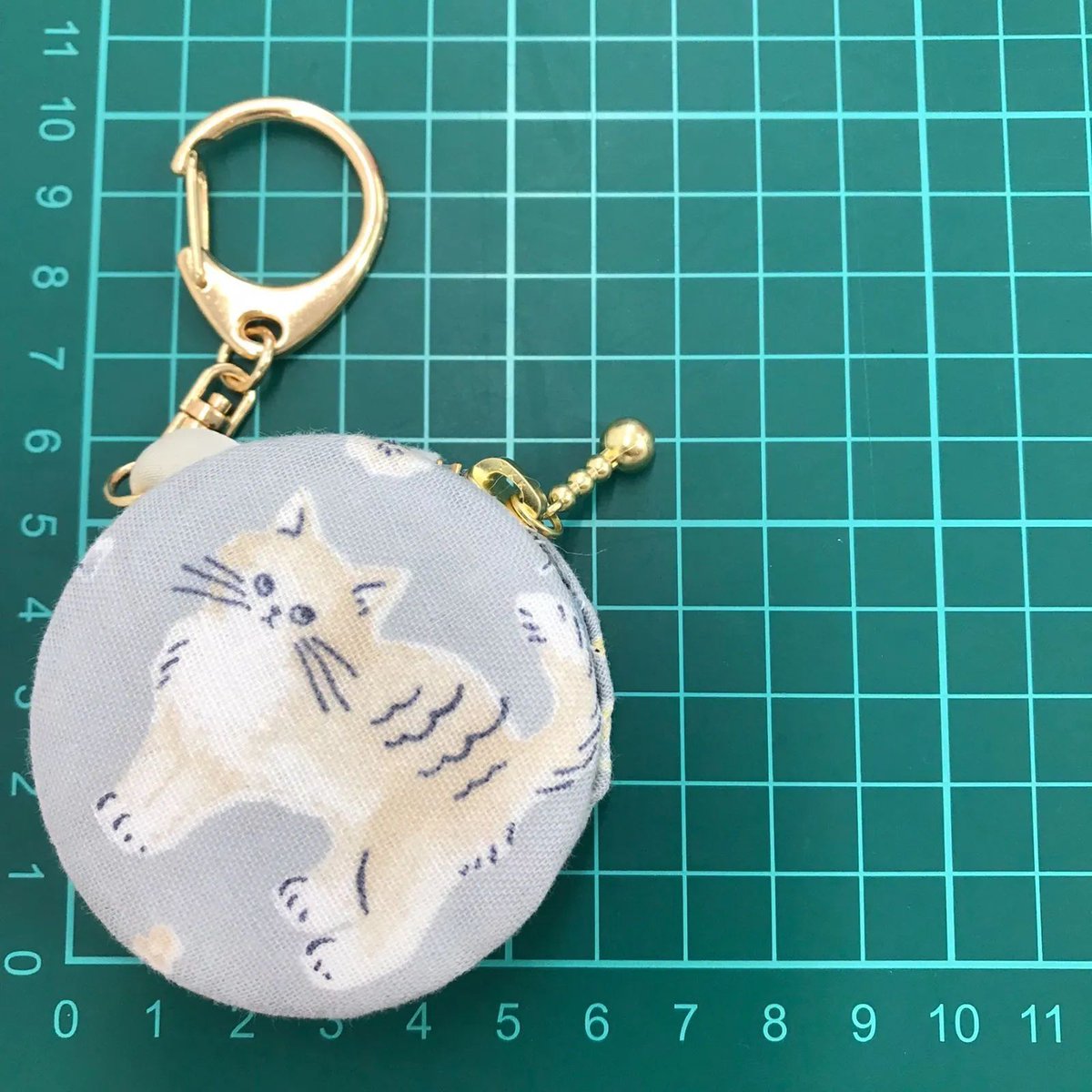 福祉施設制作】杏樹作 ポーチ 「猫ちゃんのマカロンポーチ」NO.5483で