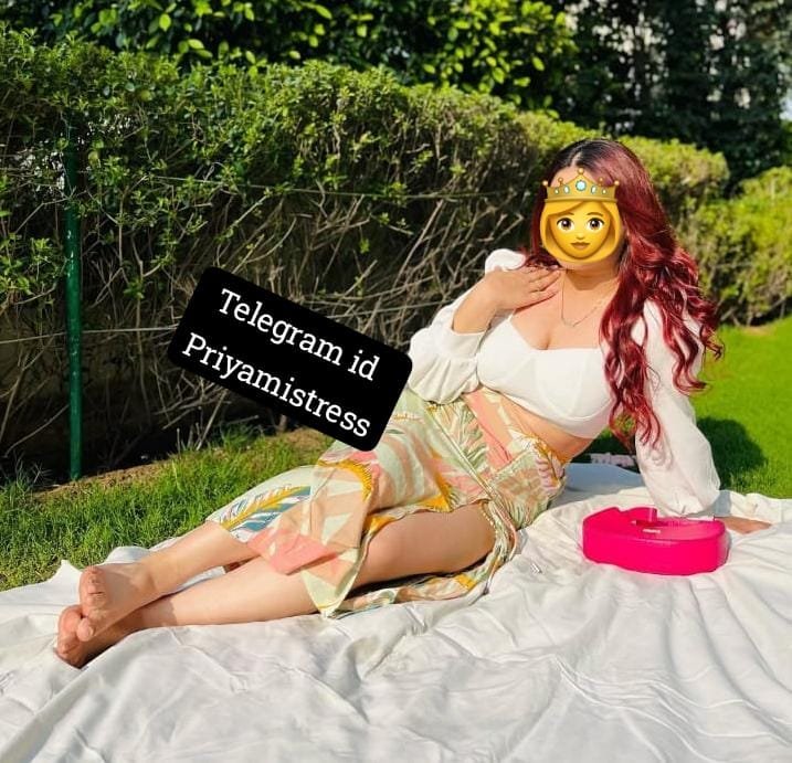 Priya_malkin's tweet photo. I am priya mistress 
Come on my puppies slave 
Online session and real session available 
Telegram id 
Priyamistress https://t.co/YfqiVH0Ava