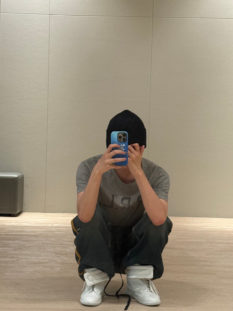 오즈 tweet media