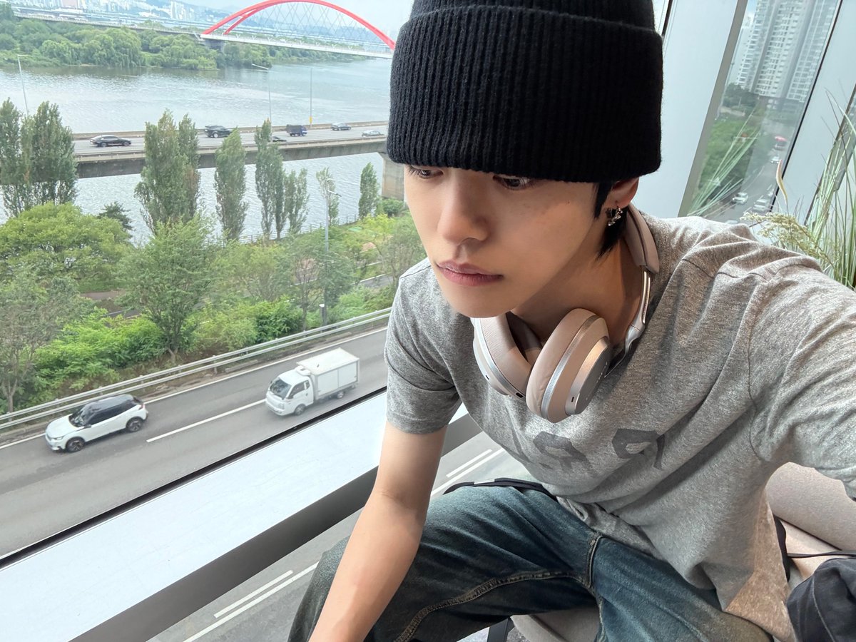오즈 tweet media