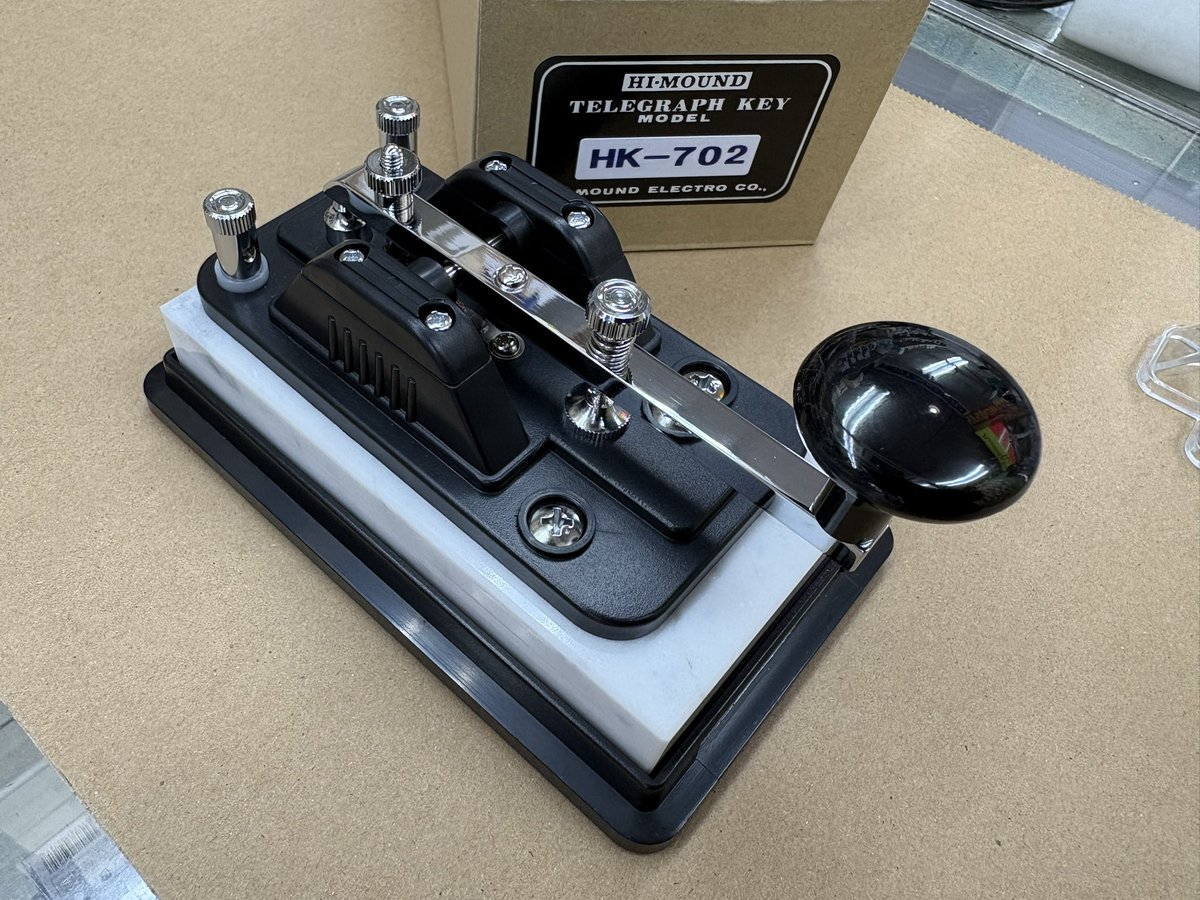 ハイモンド製 縦振れ電鍵 HK-702 限定スポット生産品 入荷しました