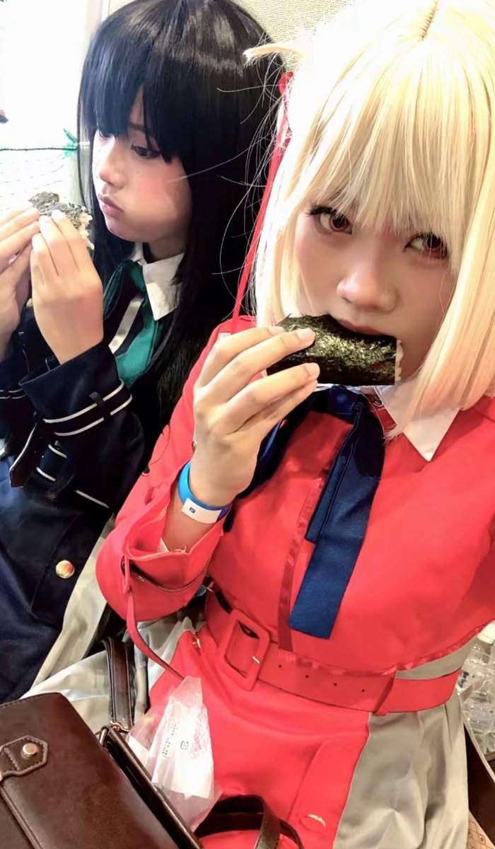 zuko191846's tweet photo. これはデートってことでいいですか？🌸
おにぎりでもぐもぐしてるたきなのほっぺ、もちもちで可愛すぎる🤏💙
たきなちゃん大好き💕 https://t.co/KS5tGmwlee