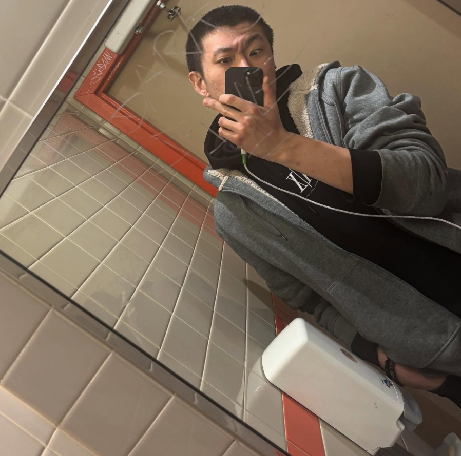 FalseXV's tweet photo. @HackoruTV I'm homeless &amp; in better shape than you. Cut the Rally's seasoned fries &amp; get a salad. I crafted your career from the sand &amp; clay yet you've done nothing but let Cosmos strangle you with hanging cables whenever rent is overdue. Did they find out you fucked a 14yo yet? https://t.co/H6Bt267DAW