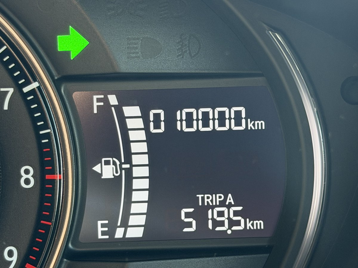 kankun660's tweet photo. 10000kmに到達。
3月に8100kmで手に入れて3ヶ月半
ついに大台に乗りました。
直前はキリ番見逃さないように
めっちゃ安全運転でした。

#S660 #JW5 #S660乗りと繋がりたい https://t.co/smH59CecpJ