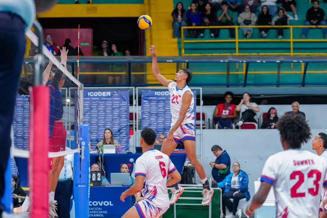Afecavol's tweet photo. Agónica victoria de Costa Rica 🇨🇷 (25-19, 16-25, 22-25, 25-22, 21-19) ante Panamá 🇵🇦
en el III Final Four Masculino de #AFECAVOL 

📍 Gimnasio Nacional, San José, Costa Rica 
📅Julio 12-15, 2026

#voleibol #voleibolcentroamerica #voleibolcentroamericano https://t.co/ABTheiqDCb