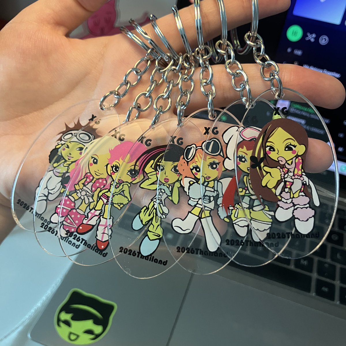DOGGODdoggie's tweet photo. I got some free gifts for alphaz coming to the XG world tour in BANKOK 🇹🇭

Can’t wait🔥👽
#xg
#fanart https://t.co/SKAeUPLA2O