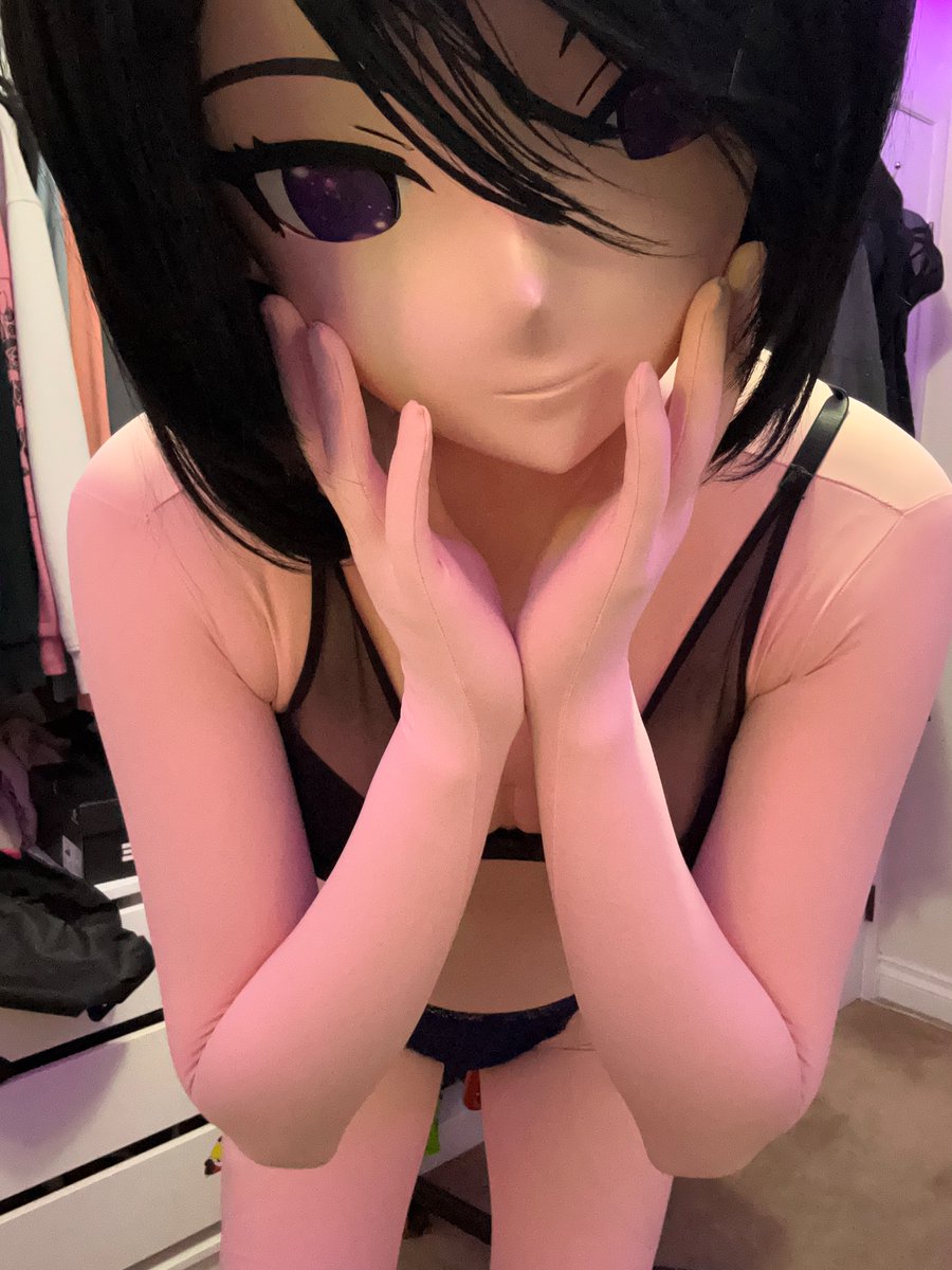 Elorakigu's tweet photo. It’s so hot out.. need to cool off…😓

#kigurumi https://t.co/NSsousMRRY