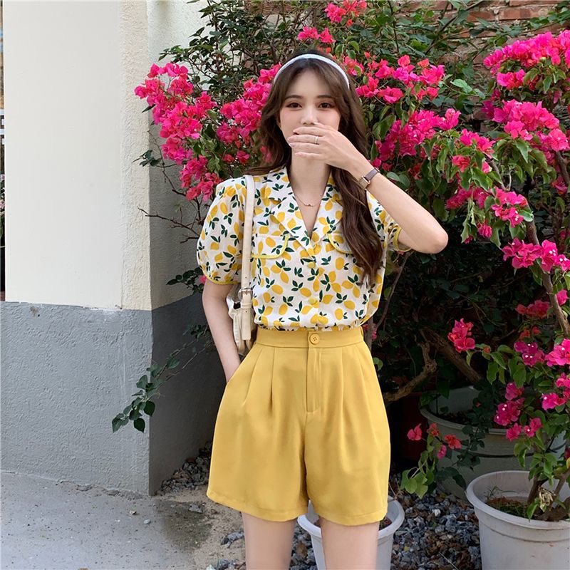 forkyungsoo12's tweet photo. ￼MissMoka Annie Set Setelan Blouse Top Floral + Short Celana Pendek Korean Summer Style https://t.co/rCtIdV4IvH https://t.co/W3pwFjTGqI