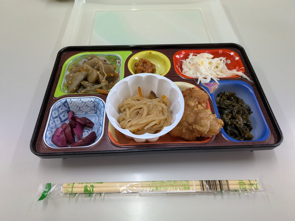 kim2_4020's tweet photo. 今日のお昼は 配達弁当を食べました
おいしかったです。 

#配達弁当同好会 114 https://t.co/bY9j5Mw7px