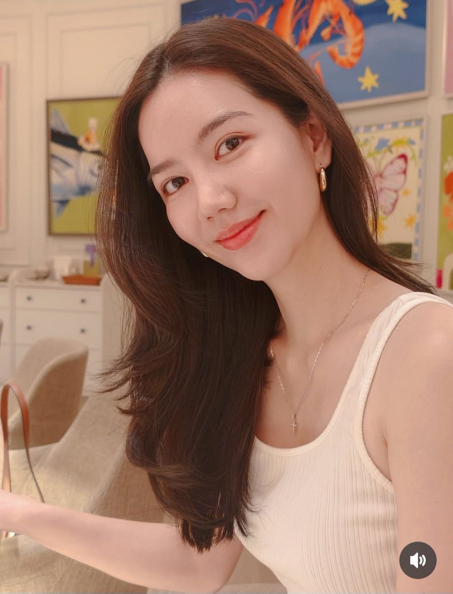 mymindmine_vv's tweet photo. สวยตะโกน สวยถูกต้อง สวยสูงศักดิ์💗💗✨️✨️
#ริชชี่อรเณศ https://t.co/zNCR16kyUV