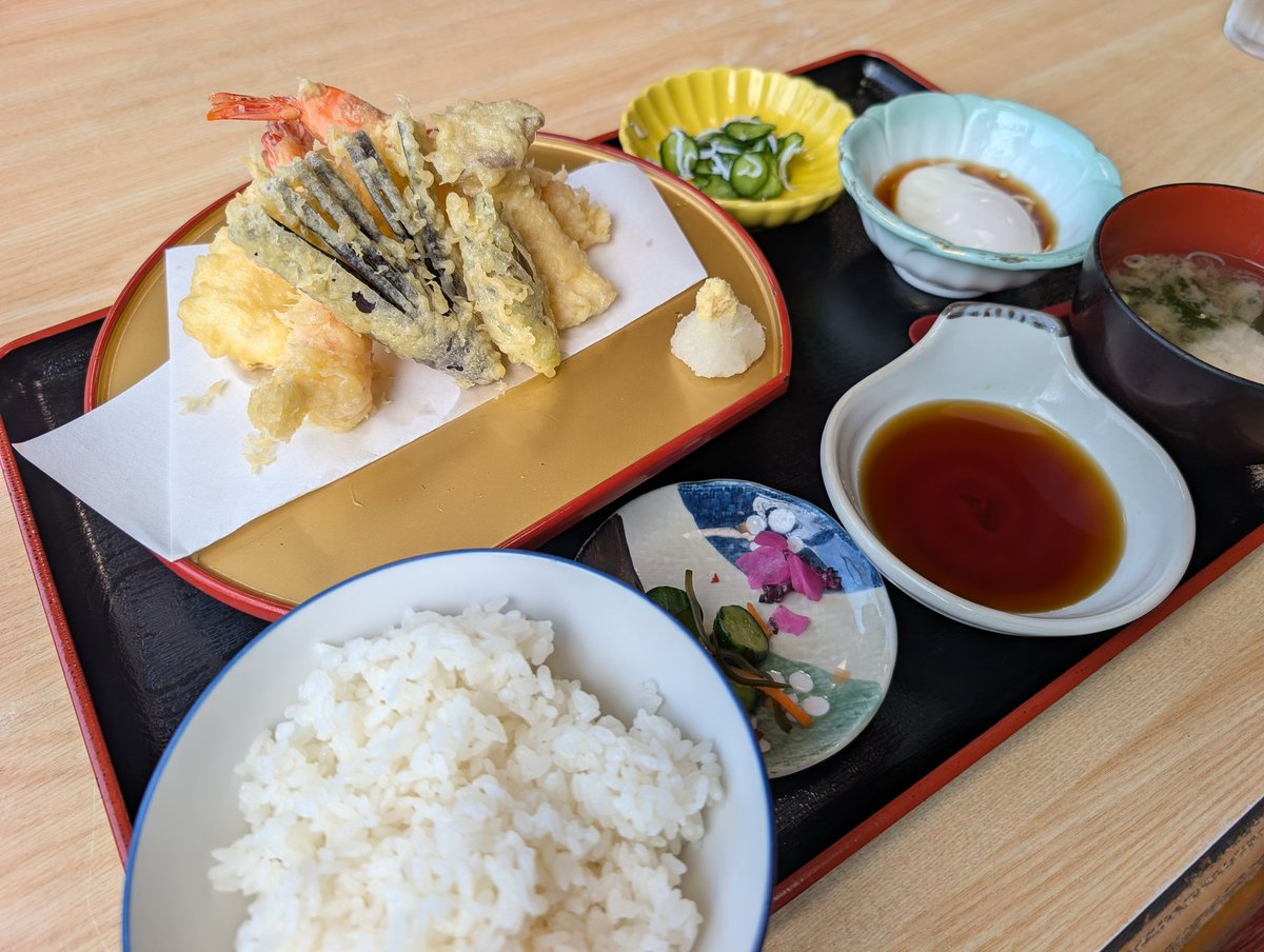 tanechan11's tweet photo. お昼ごはん😋 https://t.co/MZNLODYDKV