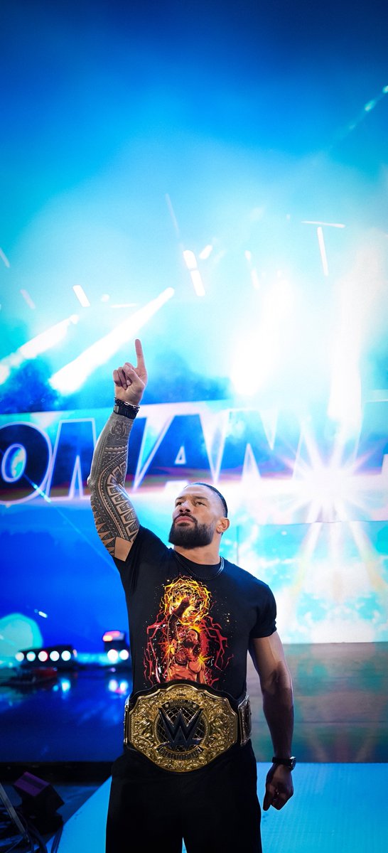 ItzVarun_____'s tweet photo. Roman Reigns Wallpapers! ☝🏼

#WWERAW https://t.co/n5HQ4G0U7s