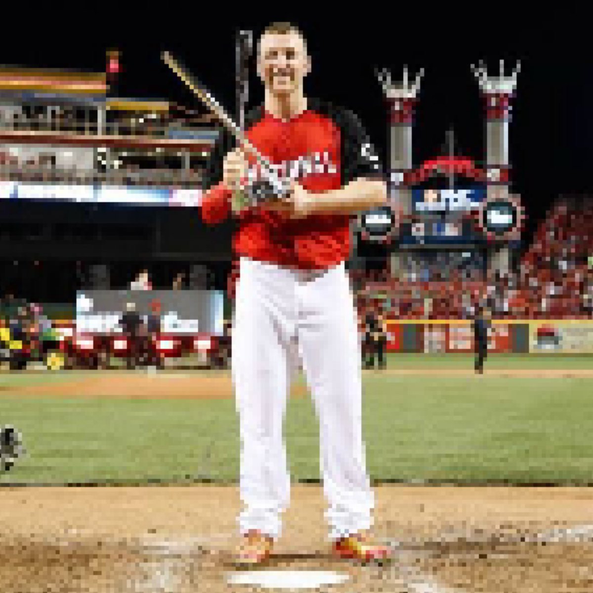 imissmike's tweet photo. Todd Frazier! #WOW What a performance in tonight’s Home Run Derby! Bright things for this young man!⚾️👍😀 https://t.co/fr7QRSqi6t