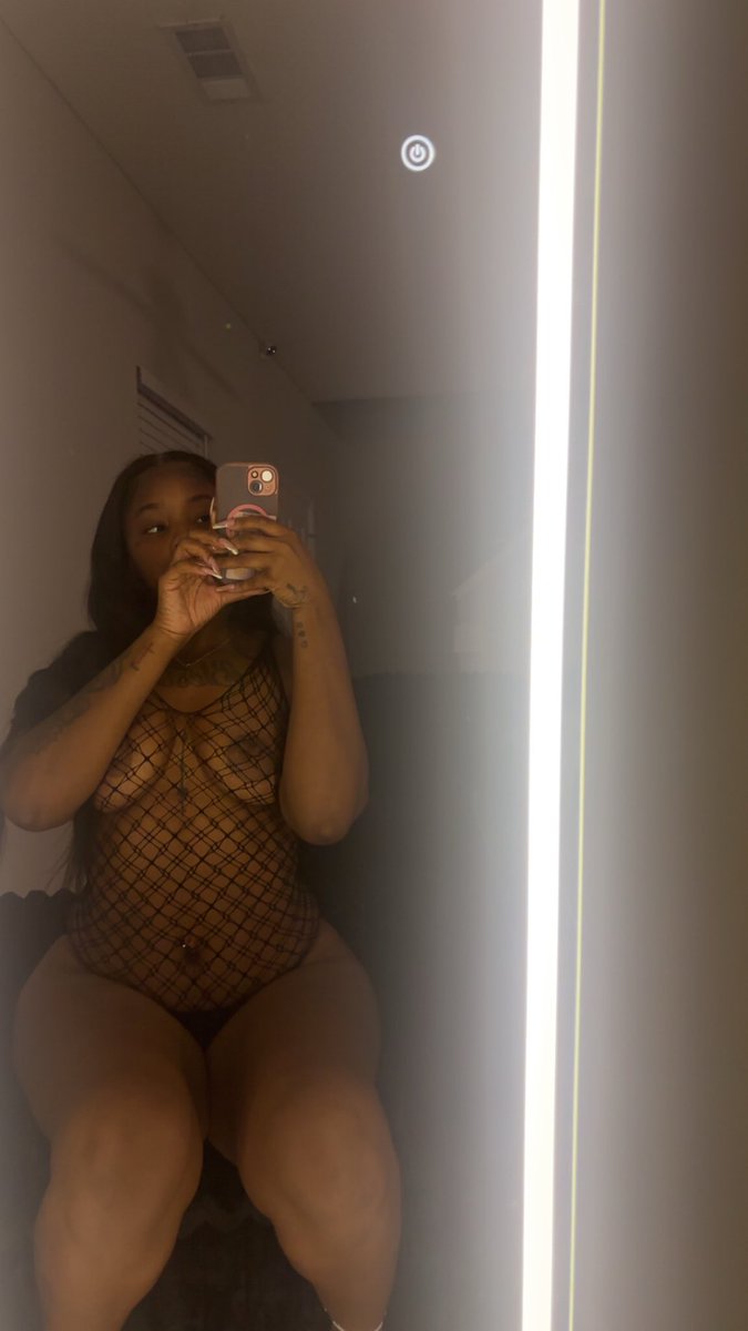 creamcraze's tweet photo. Big Clit Problems https://t.co/NGHkk3CZRy