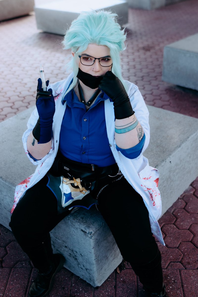 districtprincss's tweet photo. Dottore Nation may I present to you my cosplay of segment 25? 👀

#Dottore #IlDottore  #DottoreGenshin #GenshinImpact https://t.co/1NSXi593cE