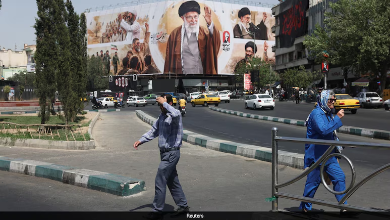 NDTVWorld's tweet photo. 79% Americans Expect Prolonged US-Iran War As Fighting Escalates: Poll
https://t.co/5Miyuczy3m https://t.co/ll58tLqc6z