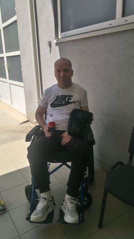 PAndreju45440's tweet photo. Budimo Aleksandrovi mišići i oslonac! Pomozimo mu da sakupi sredstva za preskupe robotske rehabilitacije i terapije koje mu vraćaju nadu u samostalan život.     816 na 3030 za Aleksandra https://t.co/IZphu2Quyx