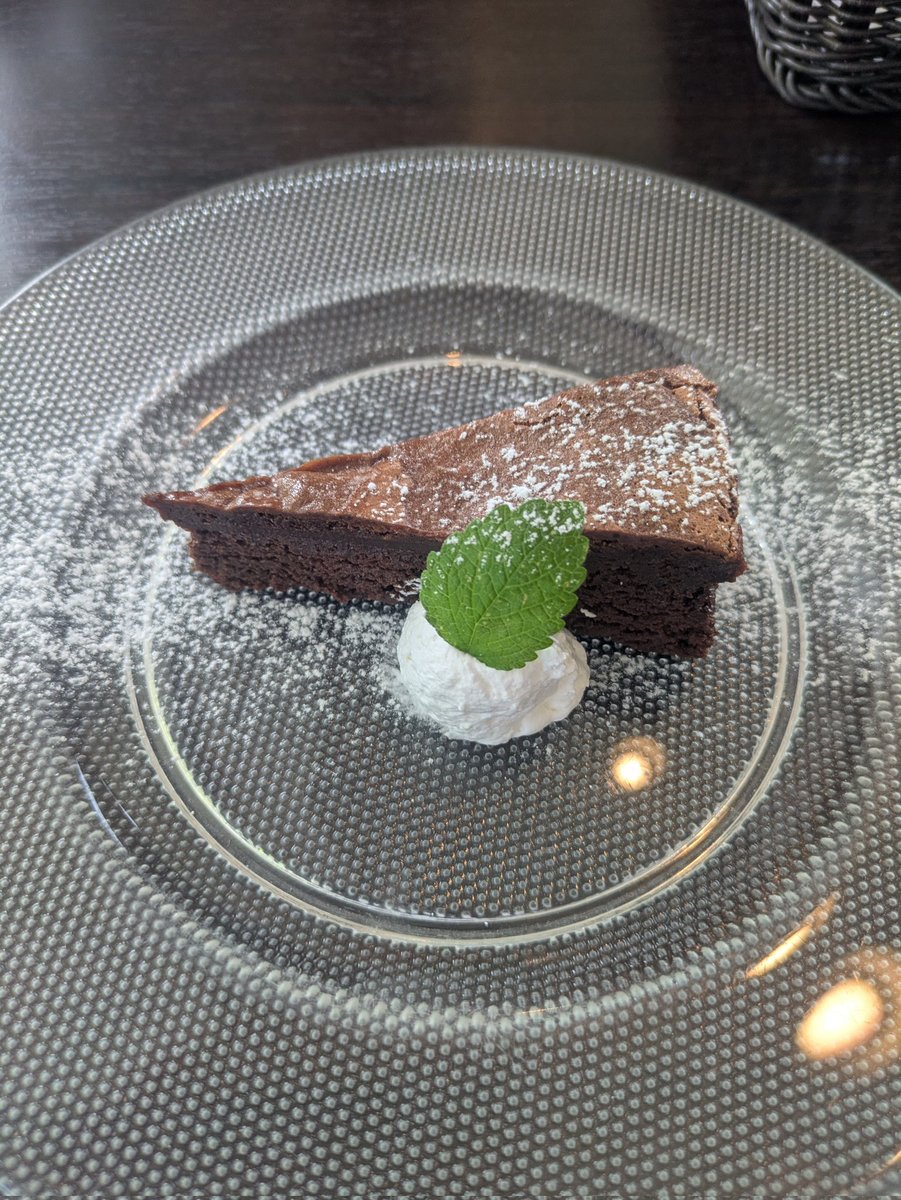 karirin17g's tweet photo. 伊豆高原でランチ🩷 https://t.co/4sKidWLGF8