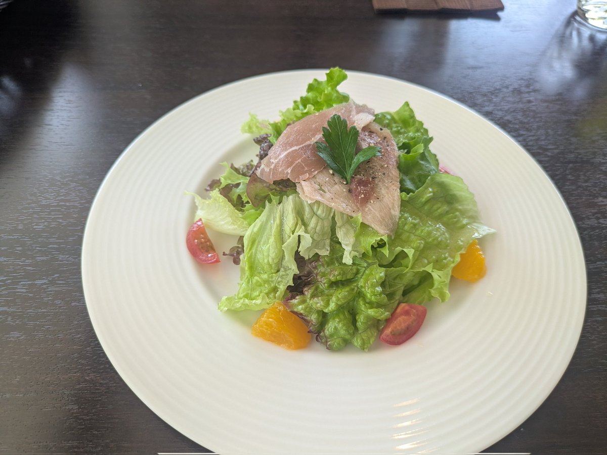 karirin17g's tweet photo. 伊豆高原でランチ🩷 https://t.co/4sKidWLGF8