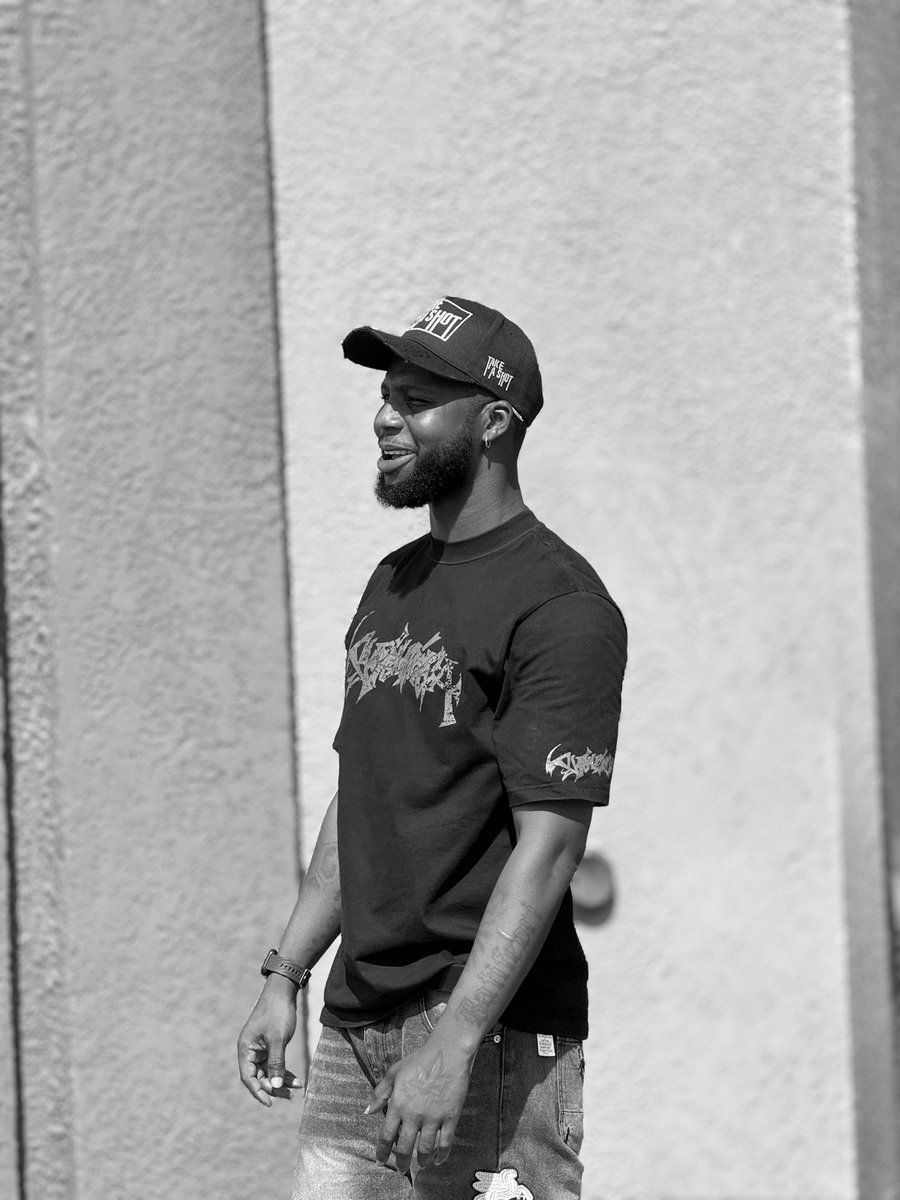 only1ho2's tweet photo. A year older today. Thankful for the grace to live again. 🙏🏿 

Grateful for every opportunity that comes my way and hoping for new adventures and breaking new boundaries. 
Another chapter. Another chance to tell my story.

S2S. F.A 💛💫 

#happybirthdaytome🎉 #Ho2 #omoiyaphoto https://t.co/evZw4goLzz