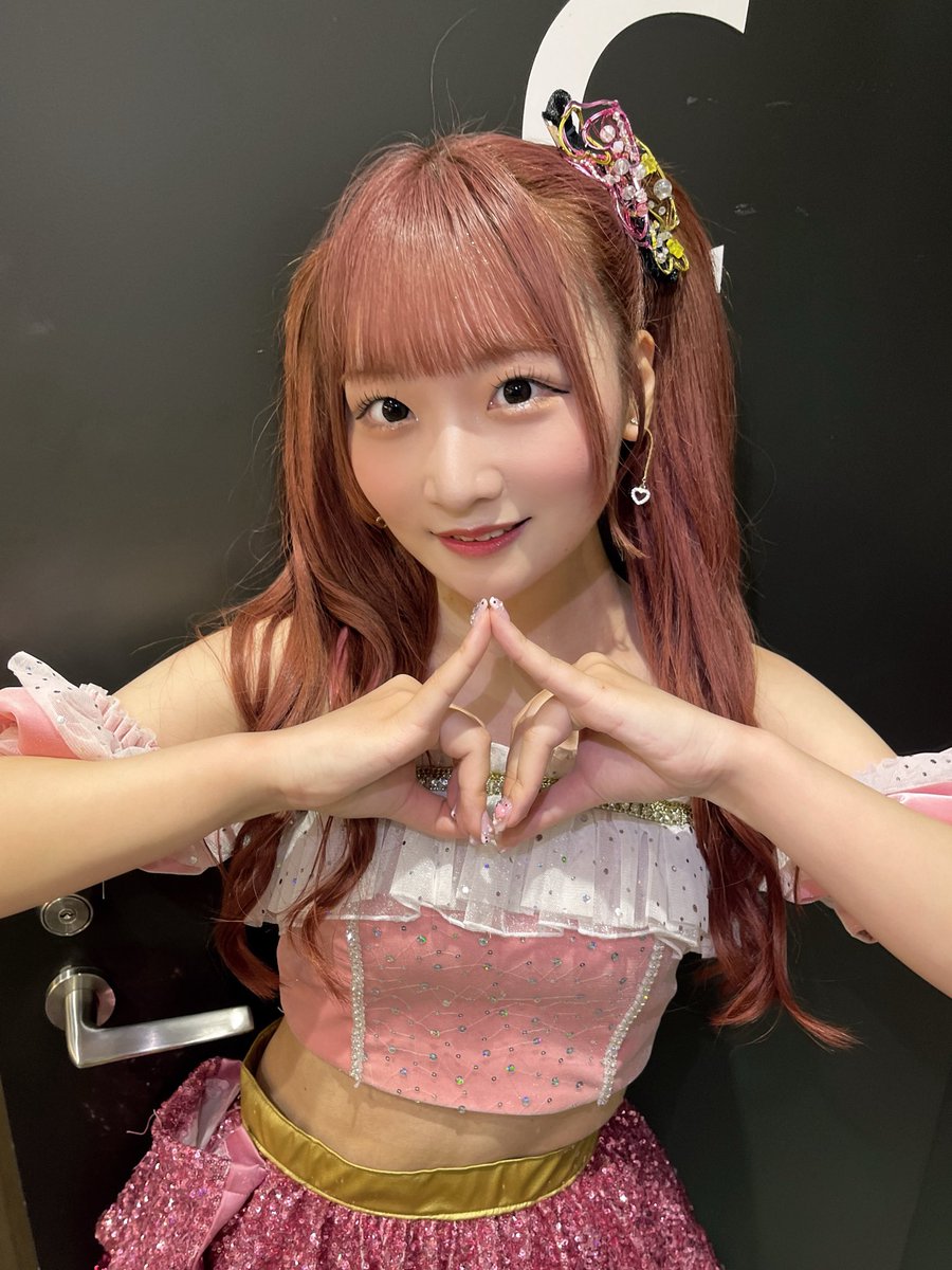kaede__75's tweet photo. #SKE48SummerTour2026
#じゅーしーすぷらっしゅだぜ

ユニットもすぷらっしゅだぜദ്ദി＞ᴗ＜)🎀✧
昼🍒『さくらんぼを結べるか？』
夜🍈『メロンジュース』でした🎤

HKT4期生さん10周年の日にできたこと！
そしてメロンジュースのセンター！
福岡でできたことがとても嬉しかったです🎶 https://t.co/uWTUdAw9rE