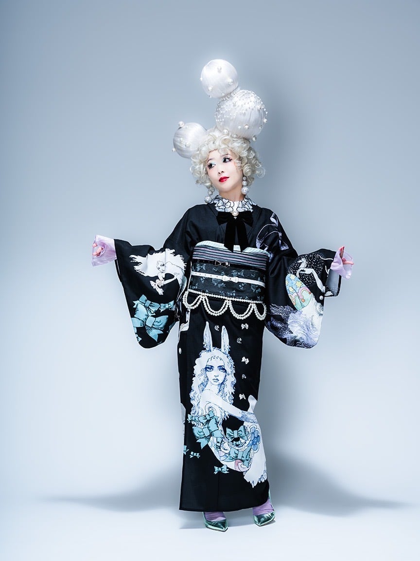 kimono_grace's tweet photo. PUFFYの亜美さん着用着物はこちら⁠⁠✮*｡ﾟ

キモノグラース×KIMONOanne.×宇野亞喜良 コラボ着物 KIMONOanne.vol7掲載 Ribbon and Girl絵羽柄
https://t.co/suBcdjGm4c

#徹子の部屋 #PUFFY https://t.co/4jwPZqztH2