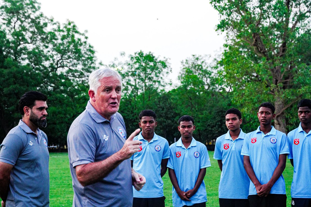 JamshedpurFC's tweet photo. Join us in wishing our Head Coach Owen Coyle a very happy birthday!🎂🎊

Thank you for leading us with heart and for loving Steel City like your own. Here’s to more wins, more memories, and more success ahead!❤️

[Jam Ke Khelo, Indian Football, Owen Coyle, Happy Birthday, Men of Steel, Jamshedpur]