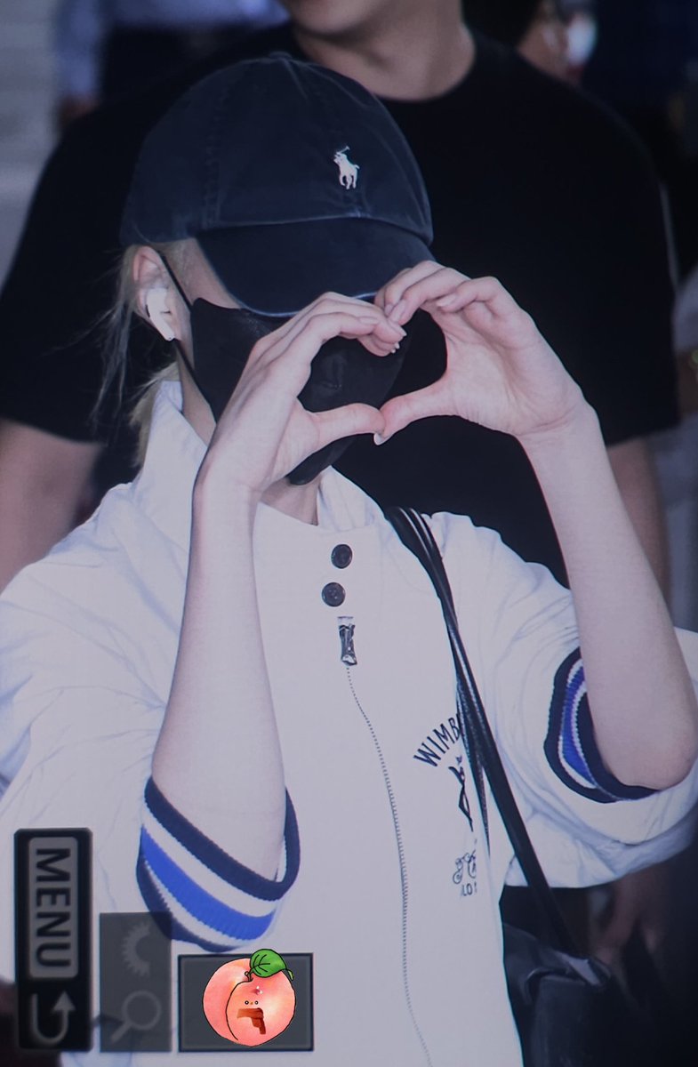 winterpeach_01's tweet photo. 260714 ICN 입국

🥺🫶

#에스파 #aespa
#윈터 #WINTER https://t.co/d1XqmpF5rR