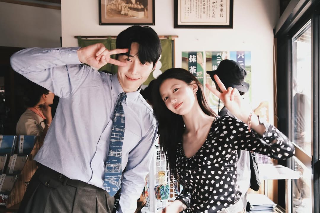whiterosestea's tweet photo. In Drama                                On Promotion https://t.co/hauJ9thyZo
