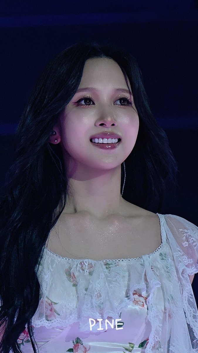 PINENIM's tweet photo. 260712 THIS IS FOR FINALE IN SEOUL D3

언니가 행복하면 나도 행복해. 

#TWICE #트와이스 #トゥワイス
⁠⁠#MINA #미나 #ミナ https://t.co/uZzNsPsAtd