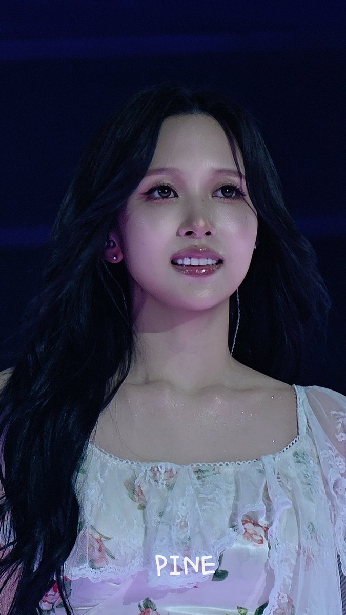 PINENIM's tweet photo. 260712 THIS IS FOR FINALE IN SEOUL D3

언니가 행복하면 나도 행복해. 

#TWICE #트와이스 #トゥワイス
⁠⁠#MINA #미나 #ミナ https://t.co/uZzNsPsAtd