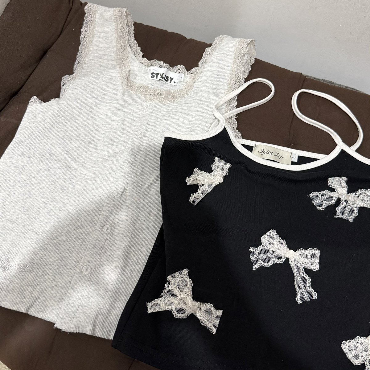 mmleemk's tweet photo. 🗯️ wts ส่งต่อเสื้อ riley apparels มือ1 และ เสื้อ stylist มือ✌🏻
ราคาใต้เมนชั่น
📮 40
ขอดูรูปเพิ่มเติม dm 🤍💐
👗🪡🎀
#ส่งต่อเสื้อผ้า #ส่งต่อเสื้อผ้ามือสอง #เสื้อผ้ามือสอง #ส่งต่อเสื้อผ้ามือ2 #feelfree #cintageshop #stylistshop #ส่งต่อrallymovement #ส่งต่อ https://t.co/AsbXD5KzwP