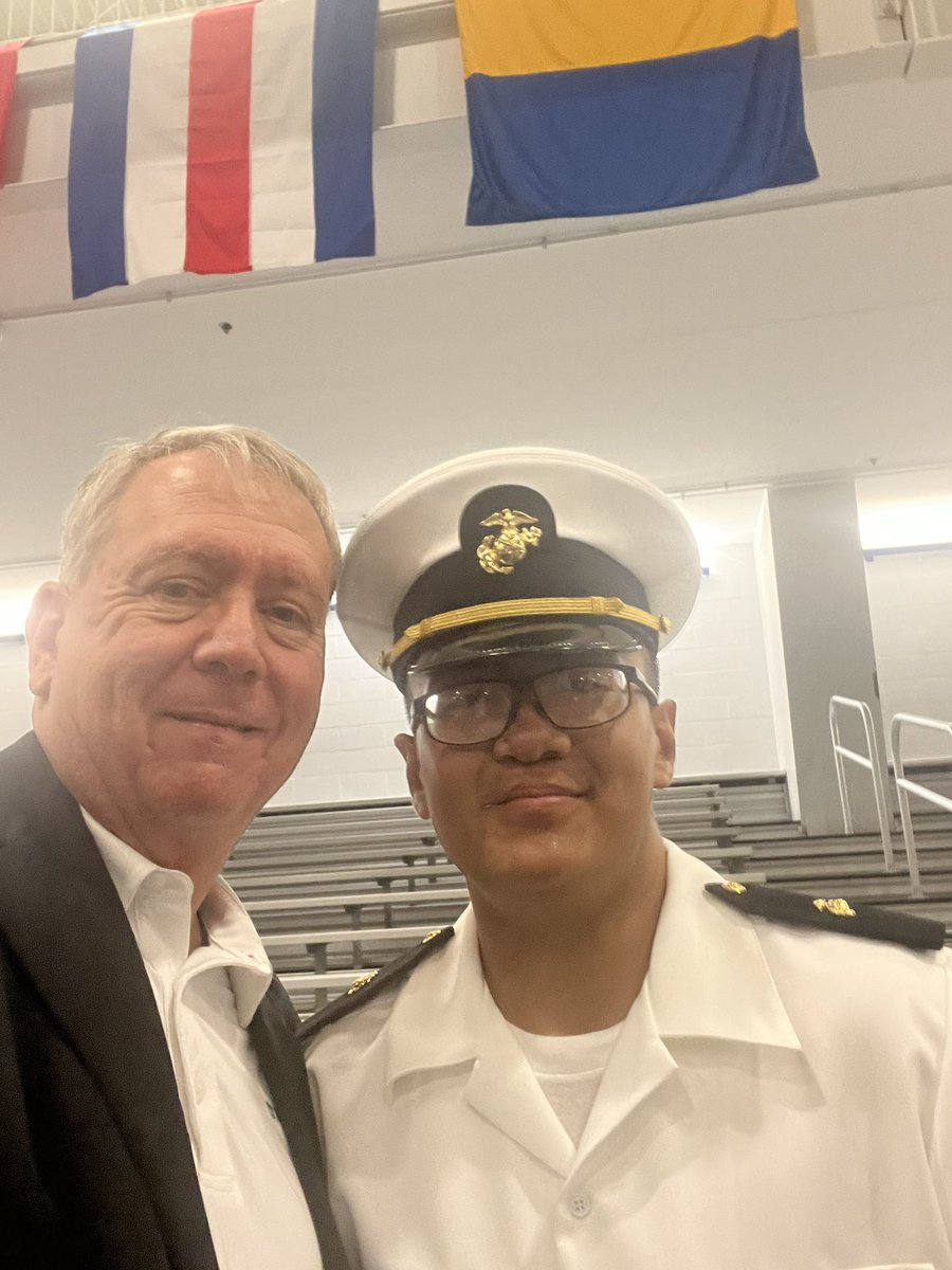 DonWeast's tweet photo. Day 13 of #5KaDay got done at 11:07 pm after returning from Chicago for Jackβs ROTC NSI graduation. Incredibly proud of him.
12.5 hours behind the wheel & 3 hours at the graduation made it a little difficult to get 5k in but if he could survive 19 days I could take a walk. https://t.co/K6l3bzpUNu
