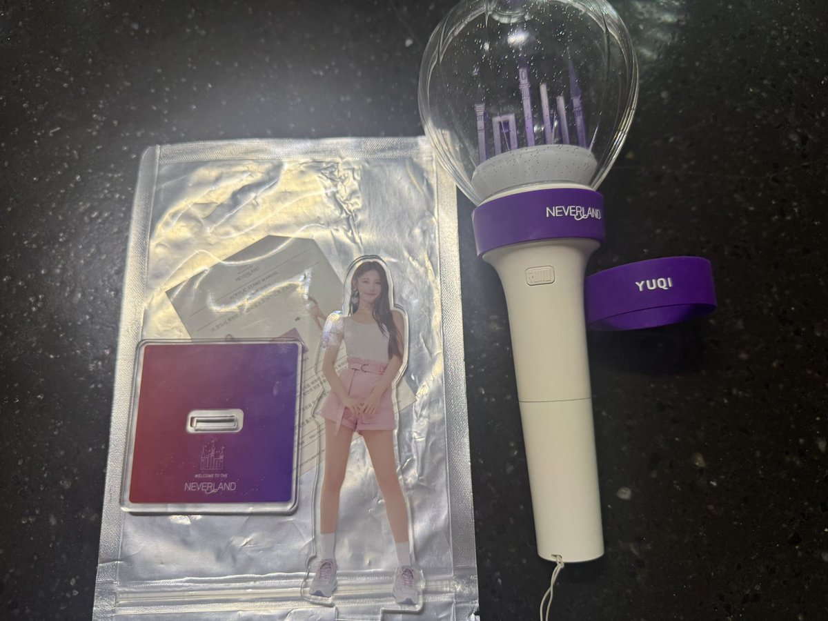 neullovee's tweet photo. 아이들 gimme dat love 미팬포카세트 양도

응원봉, 등신대, 슬로건

https://t.co/luu1uPhd2f

idle miyeon minnie soyeon yuqi shuhua미연 민니 소연 우기 슈화 포카 photocard pc  poca 사녹 공방 여자아이들 gidle 양도 판매wts sell mono we made 엠카 뮤뱅 음중 인가 미공포 https://t.co/LCWdDqBaVe