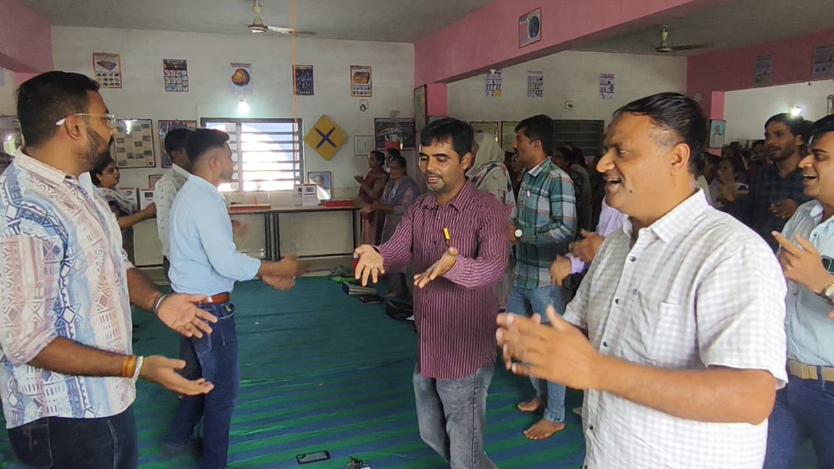 BDcscdwarka's tweet photo. Teachers Training Program
Date : 13-07-26
Bhaskaracharya District Community Science Centre.
Devbhoomi Dwarka. https://t.co/hLWQVM2MiY