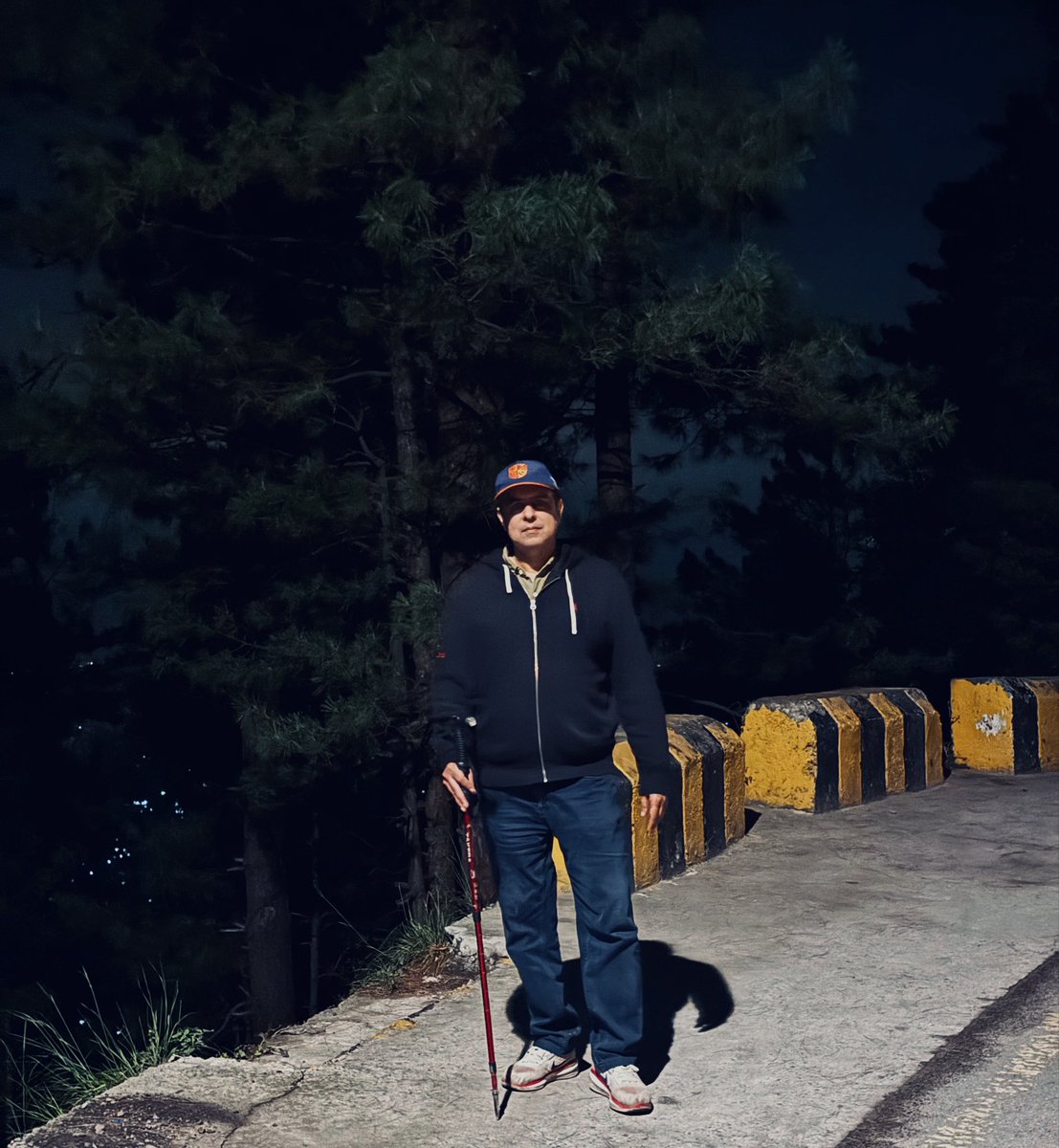 DrOsamaSiddique's tweet photo. Escape to the mountains. The fifth hike of the trip. Invigorating.
#nathiagali #pakistan #northpakistan #pineforest #hiking https://t.co/RMQG7KPAv2