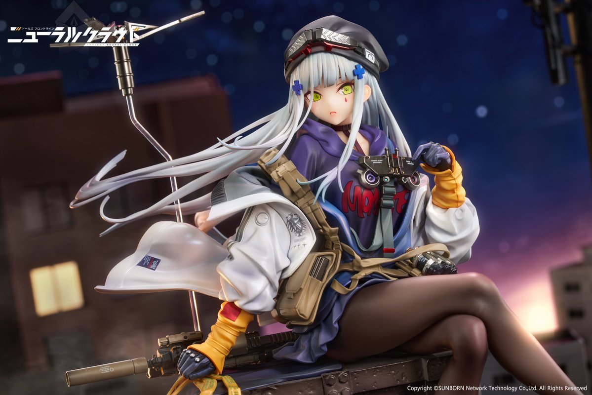 CALBONE2020's tweet photo. 【予約開始】

Calbone × ドールズフロントライン ニューラルクラウド

人気ゲーム『ドールズフロントライン ニューラルクラウド』より、
「クルカイ・トワイライトガーディアン」1/7スケールフィギュアが、本日より予約開始！✨

黄昏から夜へと移ろう都市の屋上に静かに佇むクルカイ。
銀白のロングヘアやエメラルドグリーンの瞳、衣装の質感から黒ストッキングの繊細な透け感まで丁寧に表現。
都市の灯りと夜空の狭間で、彼女の静けさと鋭さが交差する瞬間を立体化いたしました。

🎁【購入特典】
「トワイライトガーディアン」アクリルマグネット

🔽 ご予約はこちら 🔽

あみあみ：
https://t.co/LVWqSKau0U

#ニューラルクラウド #ドルフロ #クルカイ #フィギュア #Calbone