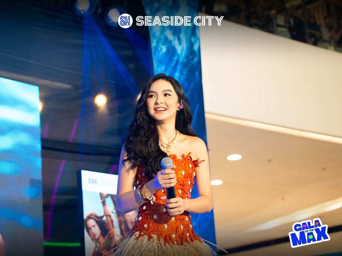 kaishxiah's tweet photo. her hometown brings out her sweetest smile💞🏠

#KaiMontinola | @kakaimontinolaa https://t.co/6hCy9B17qP