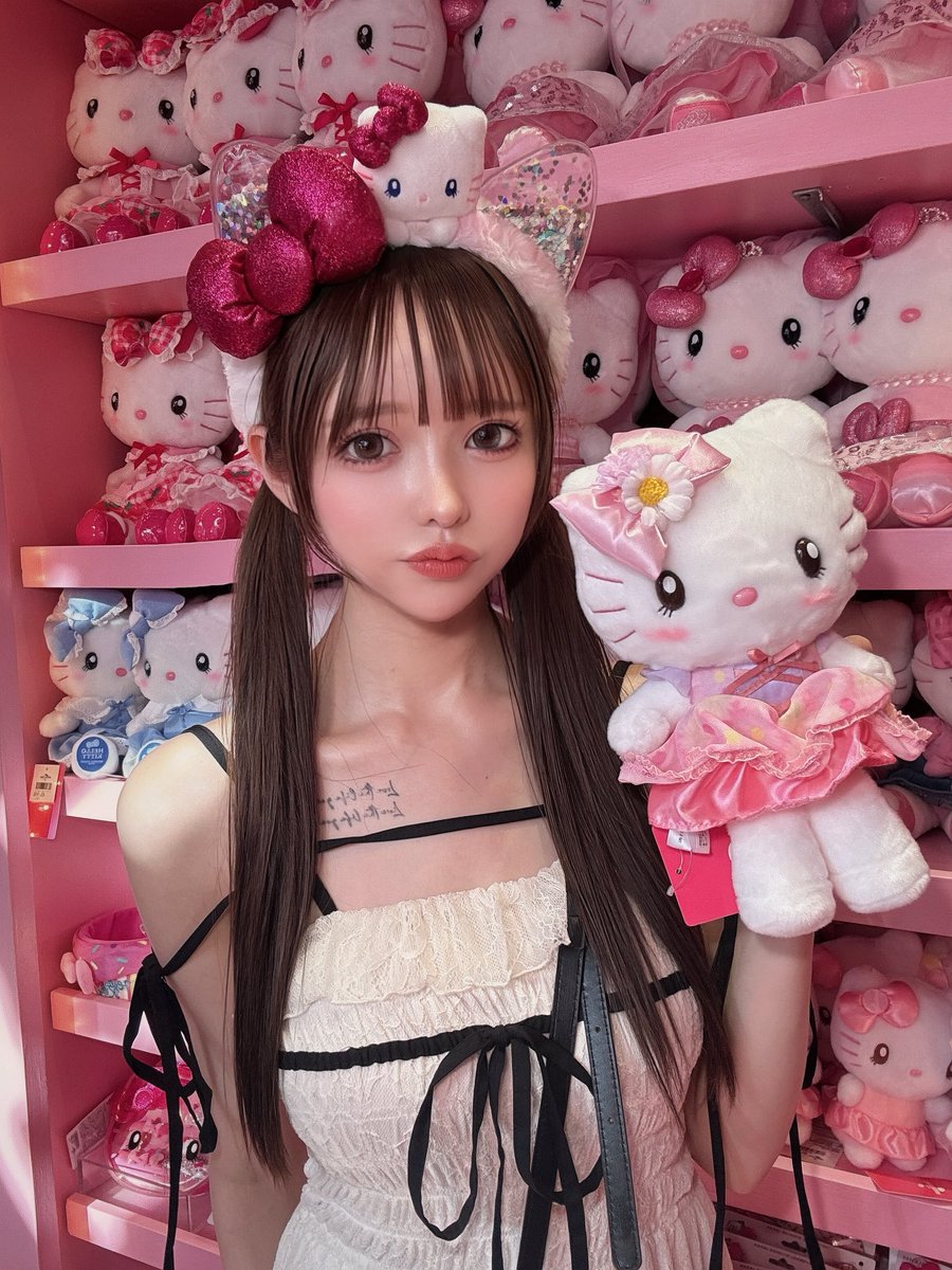 ﾐ・◦・ﾐ🎀🤍🩷