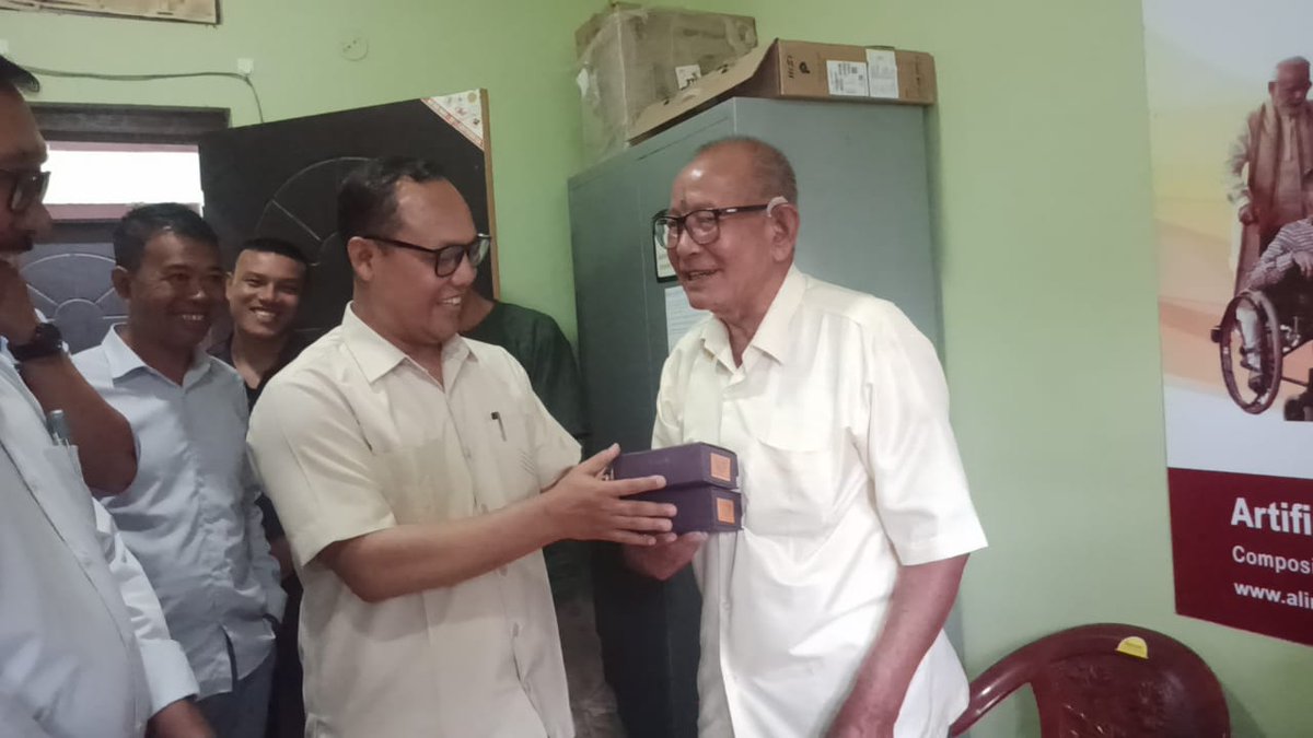 meghachandra_k's tweet photo. I am happy to hand over electric vehicles and hearing aids to persons with disabilities under the Composite Regional Centre (CRC), Takyel, Imphal.

These assistive devices will help improve mobility, communication, and the quality of life of the beneficiaries. Such initiatives play an important role in ensuring a more comfortable life and upholding the dignity, inclusion, and empowerment of persons with disabilities.

I extend my best wishes to all the beneficiaries and commend everyone involved in this noble initiative.

I also sincerely appreciate the dedicated efforts and excellent services rendered by Shri N. Khoiba Singh, Director, CRC Imphal, along with Dr. P. Lenin Singh and Dr. Ng. Jayaluxmi Devi, for their outstanding contribution and commitment towards the welfare and empowerment of persons with disabilities.