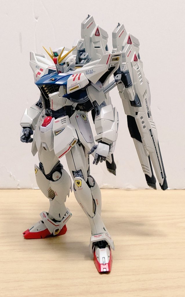 bXqqEQ93v4UDomo's tweet photo. METALBUILDガンダムシリーズで
一番のお気に入りは?
て聞かれたら
間違いなくF91と答える
プロポーション、サイズともに大好きなF91
#ガンダム
#METALBUILD https://t.co/KvHc36gUS5