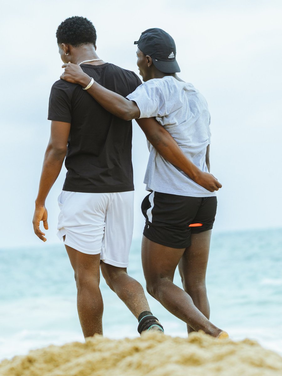 TruthLgbtq's tweet photo. Whatever you do as a gay man, don’t leave this world without experiencing love. https://t.co/LX8x3F6CI8