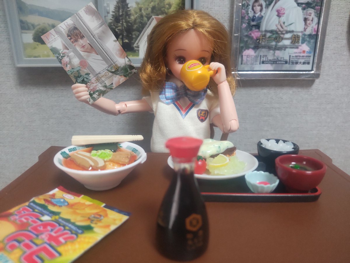 Maaki1972's tweet photo. @bluebird33_ 初日なのもあってか某29階の某キャトルレーヴ(←某いらんやろ)、すごい賑わいでした🙂
マリメッコ展、そちらでも10月から開催だそうです🙂
https://t.co/V8F008bNwA https://t.co/yBduChLvRJ