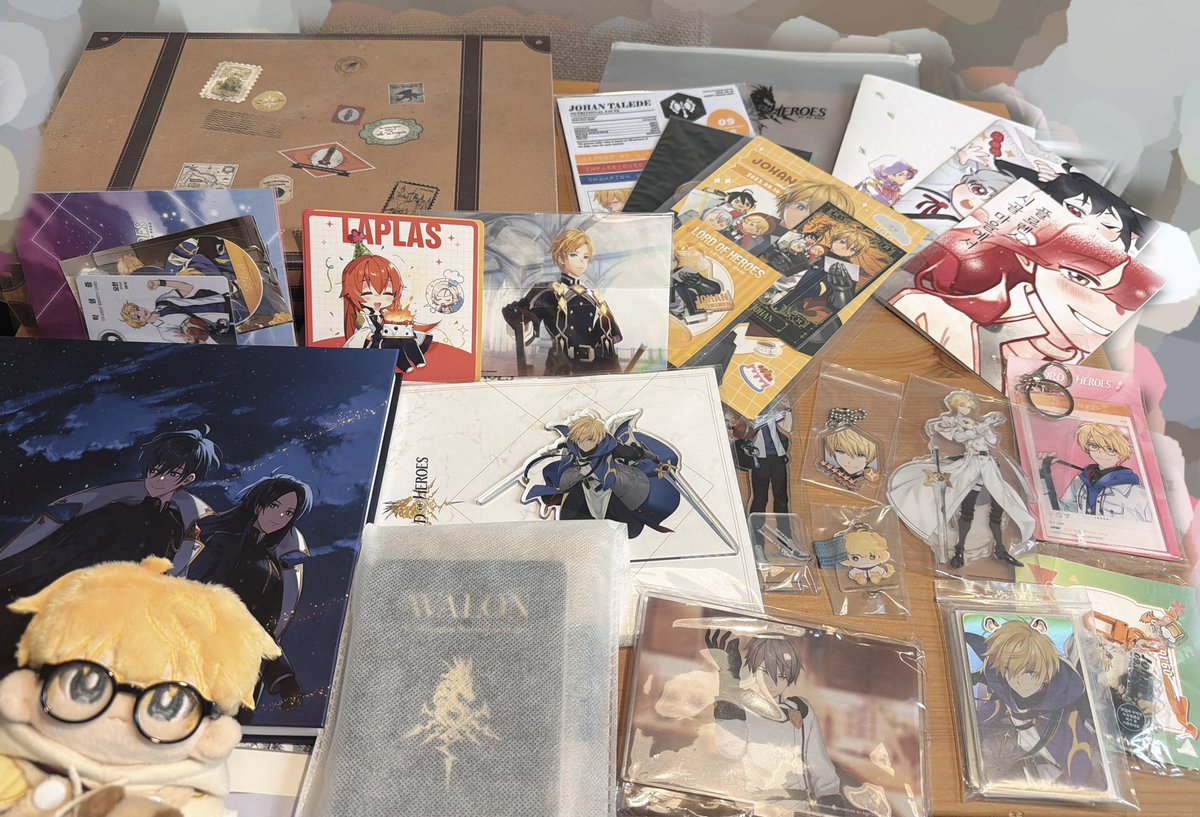 28h_sleep's tweet photo. 本日、代行して頂いた荷物が届きました✨
RTして下さった方々、宝物を譲って下さった方々、代わりに取引をして下さったフォロワーさん、ありがとうございました！
沢山の優しさに感謝の気持ちが止まりません。全て一生大切にします😭
LOHを好きになって本当に幸せです。本当にありがとうございます❣ https://t.co/SL2ZQtQ1i0