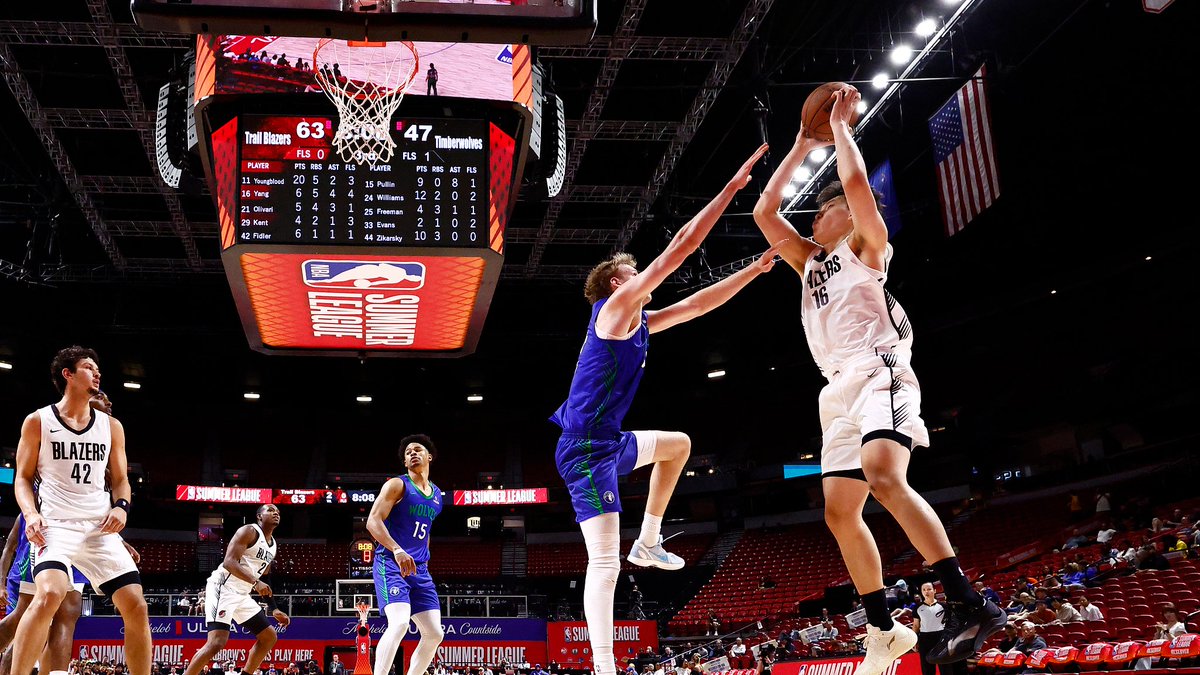 CGTNSportsScene's tweet photo. 🏀Back from illness, #YangHansen wasted no time making his mark.
🇨🇳The Chinese center shot 7-of-8 from the field for 18 PTS, 10 REB and five AST in less than 21 minutes.
🔥The #PortlandTrailBlazers smashed the Minnesota Timberwolves 111-84 in the #NBASummerLeague. https://t.co/IGxjxAt7dr