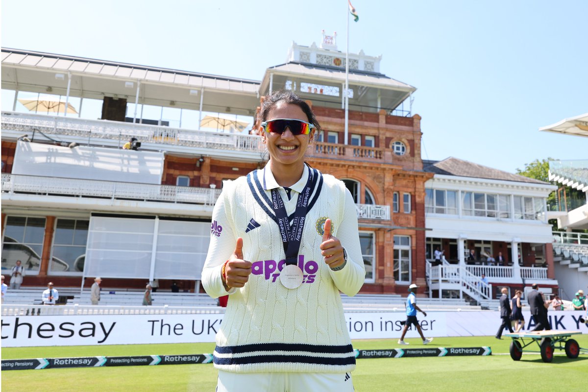 BCCIWomen's tweet photo. 📸 Iconic frames of history at the iconic Lord's 🏆

#TeamIndia | #ENGvIND https://t.co/S6lKlty2v6