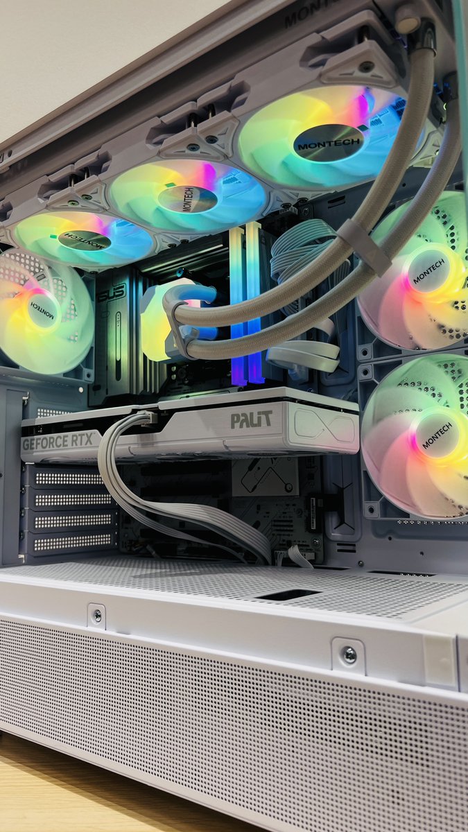 ☆お客様ご依頼のPCが完成しました☆ CPU #AMD Ryzen 7 9700X BOX GPU