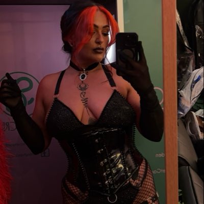 itsellanoir's tweet photo. #NewProfilePic https://t.co/H5ITawdBQJ
