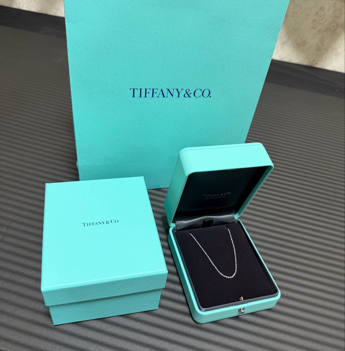 MX2ON's tweet photo. ボーナス衝動買い https://t.co/tmfHko6LtA
